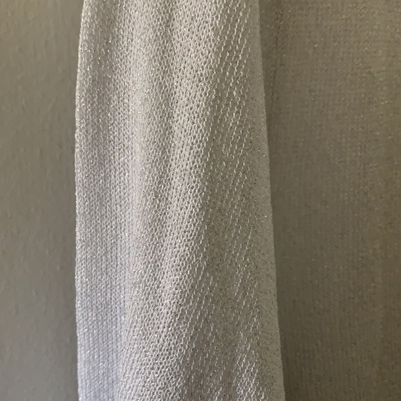 White/light grey whit shinny thread Cardigan Chico’s. Size 1 - Picture 5 of 6